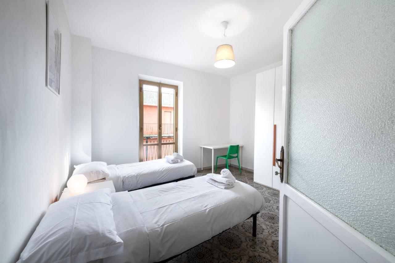 Casa Di Marianna E Vittorio Al Gemelli Lägenhet Rom Exteriör bild
